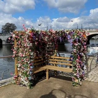 Have a lovely weekend everyone! Hope you find a bit of sun to sit in - maybe on our floral bench on the riverside at Kingston! #visimp #visualimpact #props #floral #floraldisplay #wearekingston #vm #kingstonriverside #flowers